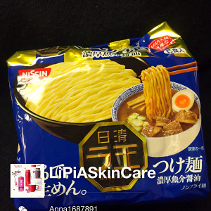 日清浓厚鱼介酱油拉面